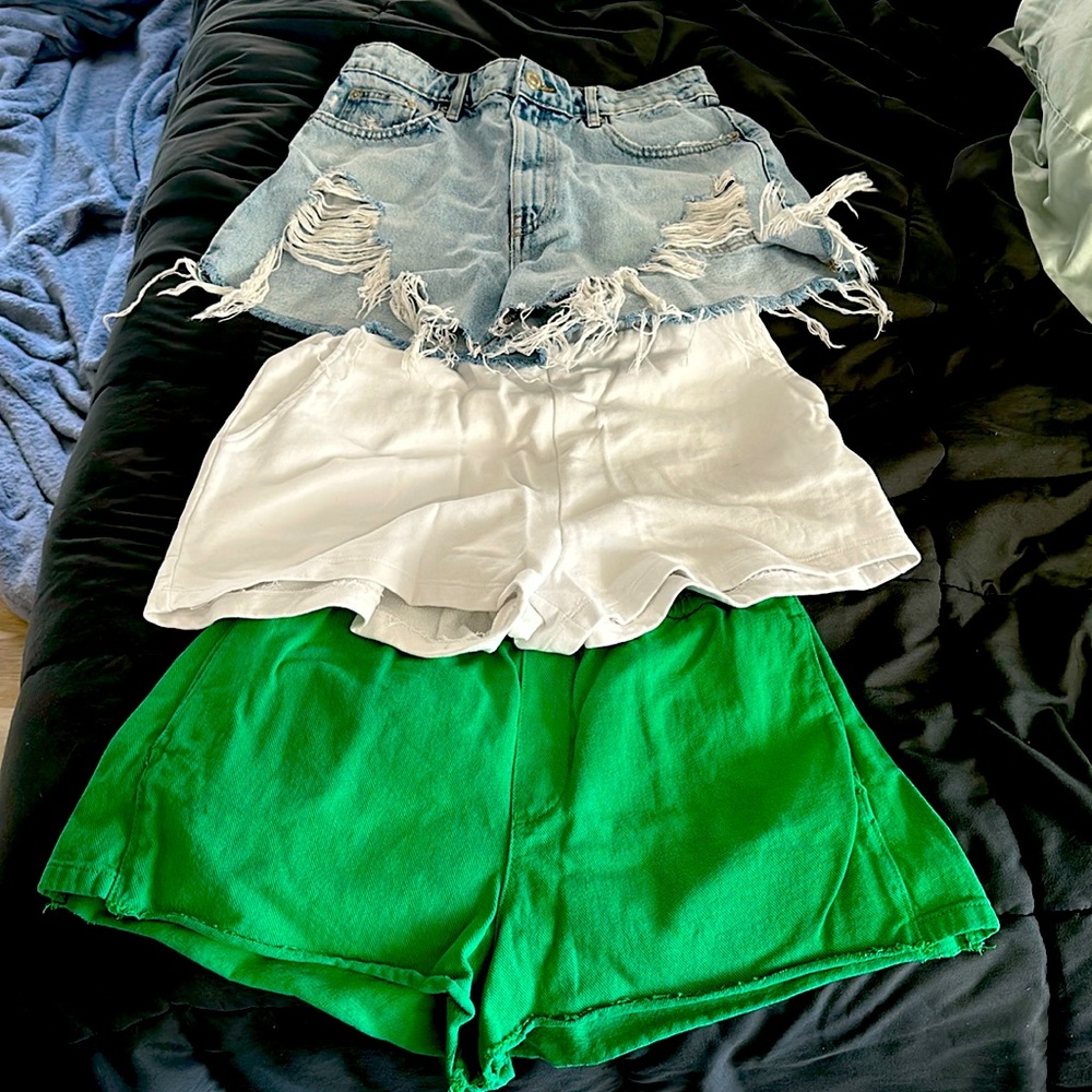 Zara bundle 3 pack of shorts all size 28 -M